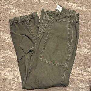 Women’s Citizen olive green